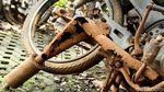 Potret Pemakaman Bangkai Motor Hasil Sitaan Polisi