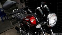 RX King memiliki nilai tersendiri di mata pecintanya, tak terkecuali bagi Crazy Rich Priok, Ahmad Sahroni. Foto: Pradita Utama