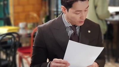 Ini Shim Hyun Tak, Pemeran Touch Your Heart yang Gemar Ngopi