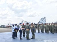 Jajal Sukhoi Su-30, KSAD dan KSAL Dapat Wing Penerbang dari KSAU
