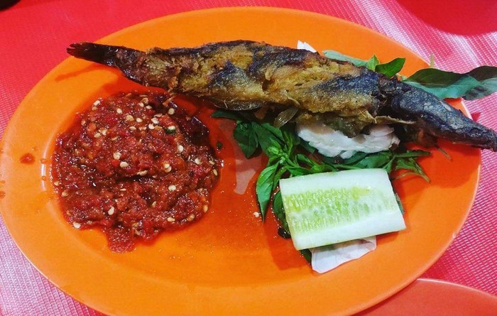 pecel lele pecel lele