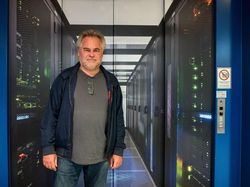 Mantan Intel Bikin Antivirus, Kini Duitnya Rp 18 Triliun