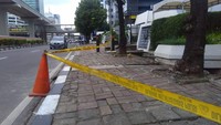 Kejar-kejaran antara jambret dengan mahasiswa itu disebut terjadi pada dinihari tadi sekitar pukul 02.00 WIB. Awalnya 2 pelaku memepet korban yang berboncengan menggunakan sepeda motor di lampu merah Menteng, Jakarta Pusat. (Foto: Ahmad Bil Wahid/detikcom)
