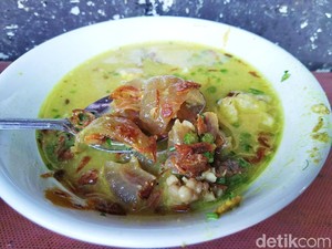 Berburu 5 Soto Kuning Mantap di Jalan Suryakencana