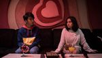 Manisnya Pose Ari Irham, Pemain Film Terlalu Tampan Saat Makan Durian dan Mie