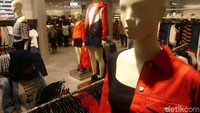 Selain itu, bagi para pecinta belanja, sejumlah diskon menarik dari berbagai brand fashion ternama tentunya tak boleh dilewatkan. Sudah siap untuk berkunjung ke Trans Studio Mall Cibubur belum?