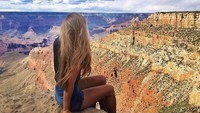 Masih di Negeri Paman Sam, Robin pernah traveling ke Grand Canyon. Suka adventure juga ya? (Instagram/robinbone)