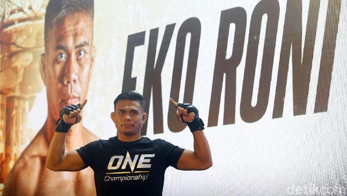 Eko Roni Saputra akan tampil di ONE Championship 2019 (Grandyos Zafna/detikSport) Eko Roni Saputra akan tampil di ONE Championship 2019 (Grandyos Zafna/detikSport)