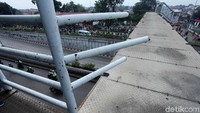 Dihubungi terpisah, Kasubdit Keamanan dan Keselamatan (Kamsel) Polda Metro Jaya AKBP Suhli menjabarkan rekayasa lalin yang akan diberlakukan. Rekayasa lalin itu akan diberlakukan selama proses penurunan JPO mulai Jumat (5/4) sampai Minggu (7/4).