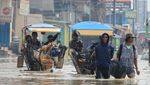 Berkah Para Penarik Delman di Kala Banjir