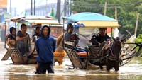 Dalam sekali jalan, delman itu mampu dinaiki enam sampai tujuh penumpang, sehingga para kusir delman tersebut mampu meraup untung hingga Rp 70 ribu dalam sekali perjalanan.