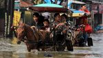 Berkah Para Penarik Delman di Kala Banjir
