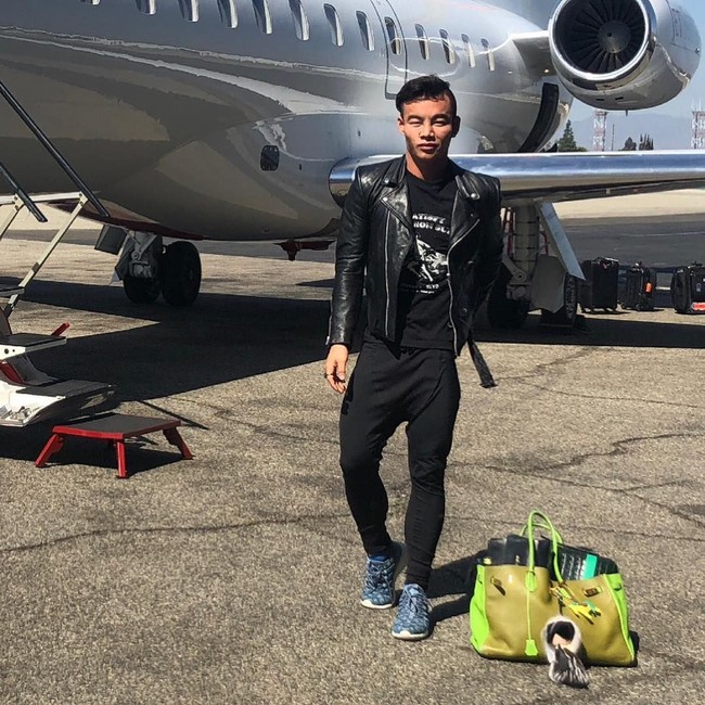 Kane adalah lulusan sekolah fashion di California. Beberapa tahun silam, Kane merilis brand fashion sendiri.  Foto: dok. Instagram (@kanelk_k)