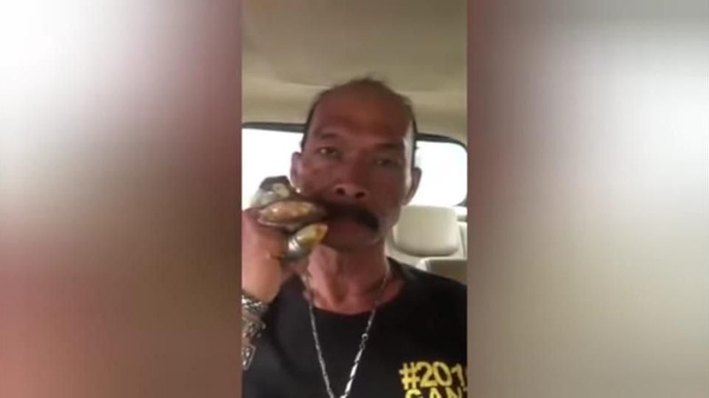 Begini Aksi Pria Penuh Akik di Bogor yang Hina Jokowi Sebelum Diciduk