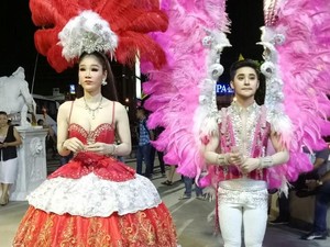 Pelukan Ladyboy Berbuah Ratusan Juta