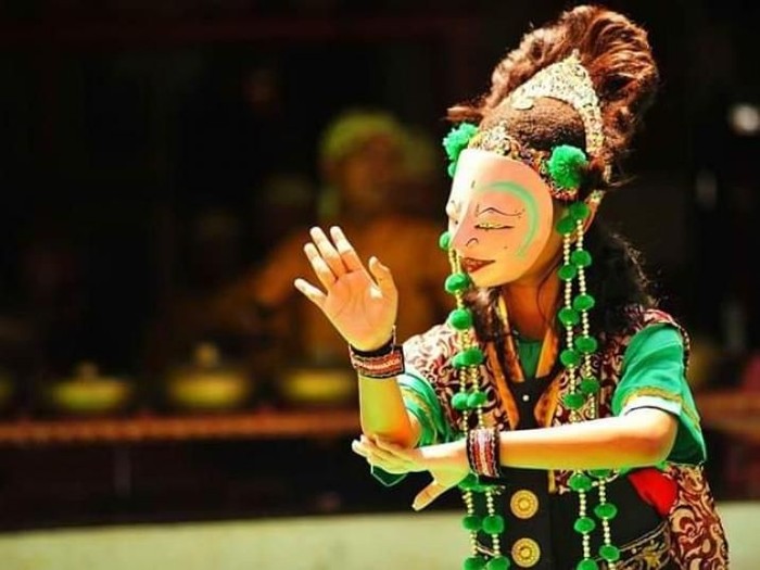 Tari Topeng di Keraton Kasepuhan Cirebon