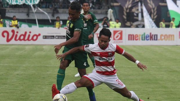 Persebaya Vs Madura United Ricuh Laga Dihentikan Persebaya Vs Madura United Ricuh Laga Dihentikan