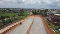 Seksi 4 IC Husein Sastranegara-Benda Junction 2,15 km. Foto di atas adalah proyek tol Cengkareng-Kunciran sedang berlangsung Foto: Istimewa/Dok. PT Wijaya Karya (Persero) Tbk