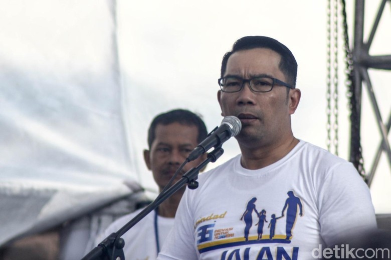 Ridwan Kamil Ngaku Jadi Sales BUMN di Luar Negeri Ridwan Kamil Ngaku Jadi Sales BUMN di Luar Negeri