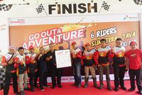 Tempuh 5.000 Km dari Sabang, Bikers Enduro Akhirnya Sampai di Gresik