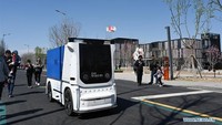 Mobil ini dioperasikan tanpa awak alias tanpa sopir. Istimewa/Xinhua.