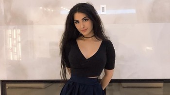 Bukan kali ini saja Lia berseteru dengan Keemstar. Beberapa waktu lalu, Lia juga pernah mendamprat Daniel untuk membela fansnya. (Foto: Instagram @sssniperwolf)