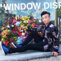 Pria 27 tahun itu terkenal dengan gayanya yang modis. Dia selalu memastikan bahwa dari atas kepala sampai ujung kaki harus sempurna dengan menggunakan barang fashion high-end.  Foto: dok. Instagram (@kanelk_k)