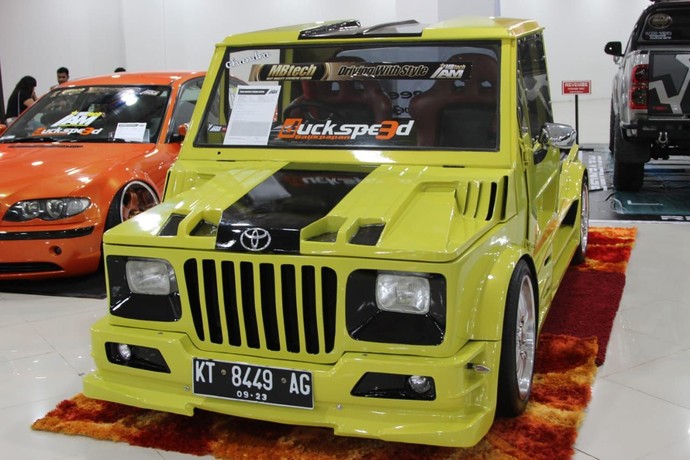 Kijang Doyok Bekas Pengangkut Pasir Jadi Bumblebee