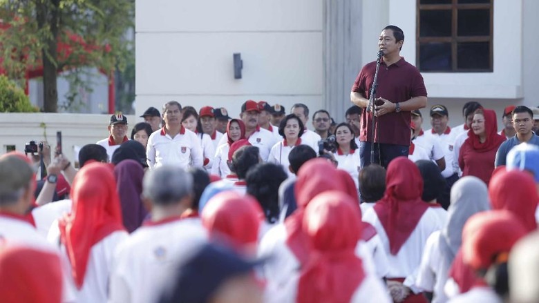 Wali Kota Semarang Puji Peran Lansia dalam Konsep Bergerak Bersama Wali Kota Semarang Puji Peran Lansia dalam Konsep Bergerak Bersama