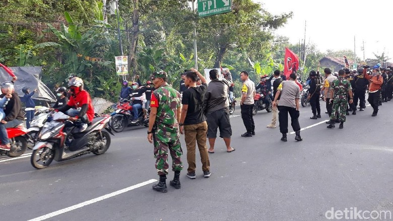 Buntut Ricuh di Markas FPI, Polda DIY Siap Proses Laporan Buntut Ricuh di Markas FPI, Polda DIY Siap Proses Laporan