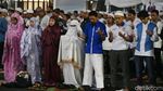 Penampakan Saf Salat Campur di Kampanye Prabowo yang Ramai di Medsos
