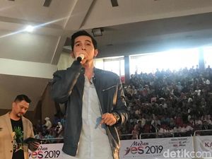 Tips Sukses Dari Dokter Ganteng Aditya Surya yang Sukses Bikin Novel