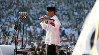 Sandiaga meminta pendukungnya berbondong-bondong ke TPS. TPS yang dimaksud adalah Tusuk Prabowo-Sandi. 