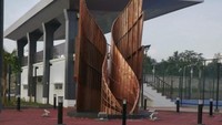 Ini adalah sculpture yang mempercanti alun-alun. ALun-alun ini resmi dibuka oleh Wali Kota Depok M Idris pada Sabtu (6/4) kemarin. (Foto: dok.istimewa)