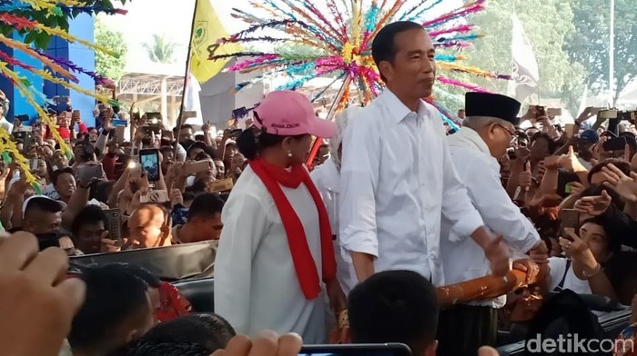 Doa Maruf Amin di Karnaval Indonesia Satu: Jangan Jadikan Bangsa Ini Bubar