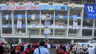 Foto Massa Kampanye Akbar Prabowo-Sandiaga Padati GBK