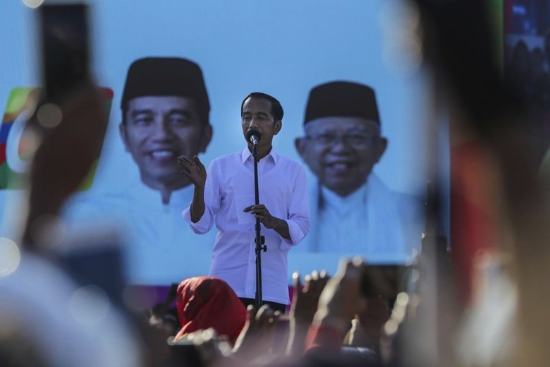 Lapangan Kerja Makin Luas di Era Jokowi Lapangan Kerja Makin Luas di Era Jokowi