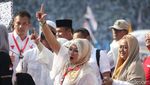 Gaya Camelia Malik dan Jaja Miharja di Kampanye Akbar Prabowo-Sandiaga