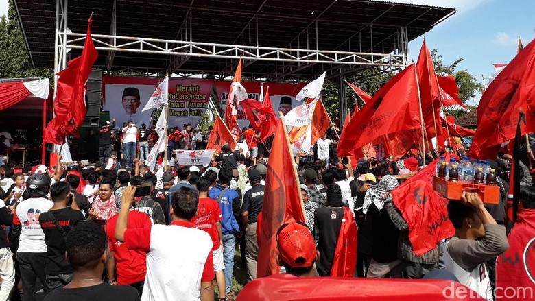 Ada Bandara Baru, Bupati Hasto Ucapkan Terima Kasih Pak Jokowi Ada Bandara Baru, Bupati Hasto Ucapkan Terima Kasih Pak Jokowi