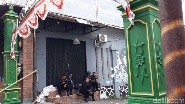 Rumah dilempari oleh sekelompok orang di Sleman