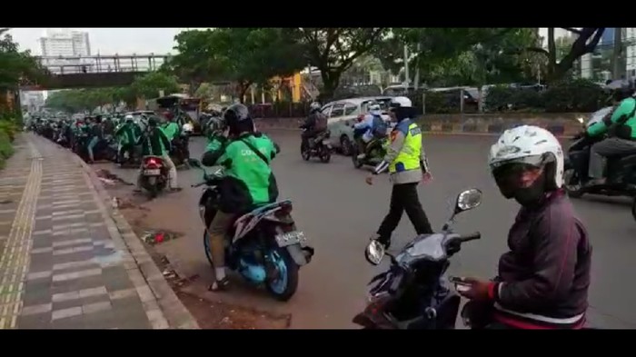 Perilaku Ojol di Depok Bikin Geleng Kepala, Main Kucing-kucingan Sama Polisi