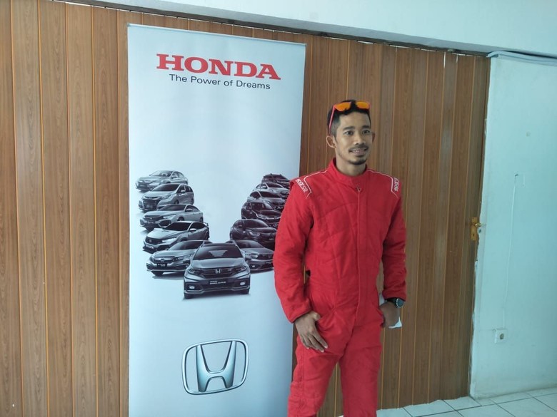 M.Fadli ikutan Honda Jazz Speed Challenge. Foto: Ruly Kurniawan M.Fadli ikutan Honda Jazz Speed Challenge. Foto: Ruly Kurniawan