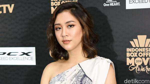 Gaya Kece Sherina Munaf Gaya Kece Sherina Munaf