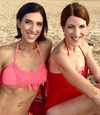 Sharon kanan, Andriana kiri