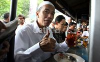 Enak dan Murah, Warteg Jadi Tempat Jokowi hingga Anies Baswedan Makan Siang