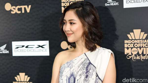 Gaya Kece Sherina Munaf Gaya Kece Sherina Munaf