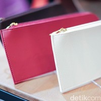 Banyaknya kegunaan pouch membuat produk tersebut sering dipilih untuk suvenir pernikahan. Desain pouch yang disajikan oleh para vendor juga cukup variatif. Foto: Silmia Putri/Wolipop