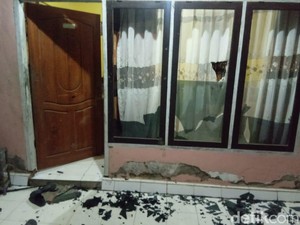 Personel Brimob Serang dan Rusak Rumah Seorang Nenek di Kendari
