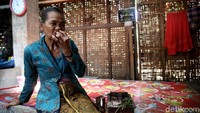 Menurut sejarah, masyarakat Desa Kemiren berasal dari orang-orang yang mengasingkan diri dari Kerajaan Majapahit karena mulai runtuh sekitar tahun 1478 M (Rachman Haryanto/detikcom)