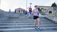 Traveler yang datang kemari biasanya mengikuti adegan film-film Rocky dengan menaiki dan menuruni tangga (iStock)
